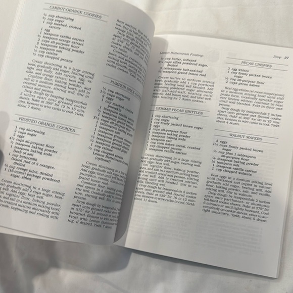 Vintage Christmas Holiday Cookbooks / Cookie Baking Cookbooks - Picture 5 of 8